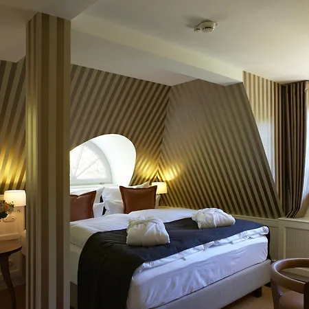 Waldhotel Hotel 4*