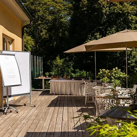 Waldhotel 5*