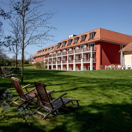 Waldhotel 5*