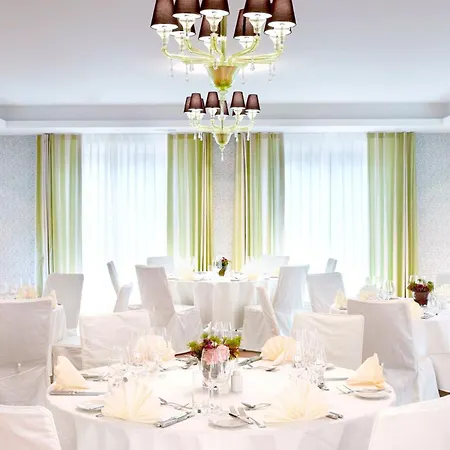 Ξενοδοχείο Waldhotel